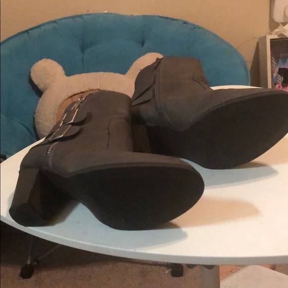 Mossimo Booties 😍 - Picture 5 of 6